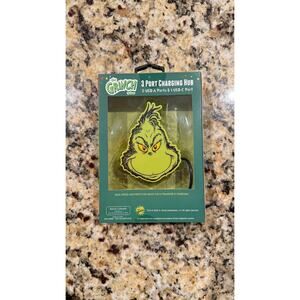 NWT CultureFly The Grinch 3-Port Charging Hub